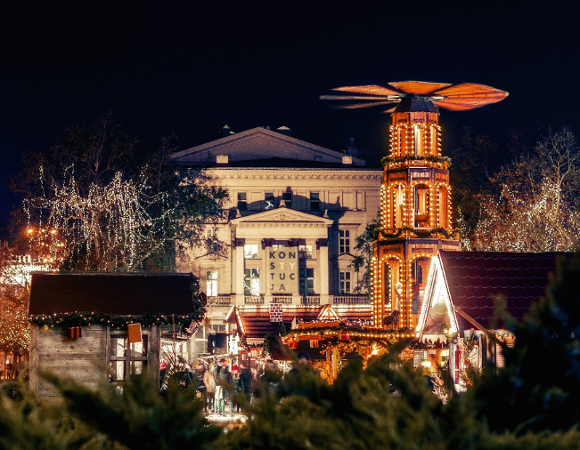 Jarmark świąteczny na Placu Wolności